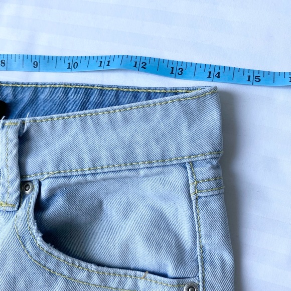 Lovesick Distressed Jeans, Size 1 - Picture 12 of 14